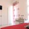 LIsola Del Postino Rooms