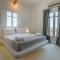 Plaka Suites