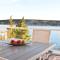 Beachfront Apartments - Villa Vita