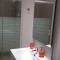 Hostal Barcelona Travel