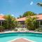 Blue Marlin Apartments
