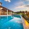 Foto: Lavish Villa with Pool in Supetar Croatia 8/21