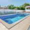 Foto: Contemporary Villa in Porec with Swimming Pool