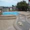 Quail's Nest Inn & Suites - أوساغ بيتش