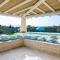 Luxurious Villa in Torre Suda with Jacuzzi