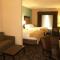 Holiday Inn Express & Suites - Cleveland Northwest, an IHG Hotel