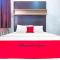 RedDoorz Plus near Isola UPI