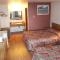 Silver Sands Motel