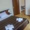 Golden Fleece Hotel
