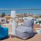Topcity Hostel & Suites
