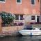 Appartamento Calle dei Preti info at yourhomefromhomeinvenice-venicerentalapartments dot it