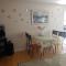 Clean and Quiet 2 bdr 2 bthr private entrance entire guests suite near Coquitlam Center mall and skytrain - Кокуитлам