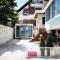 SISnBRO Guesthouse
