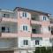 Foto: Apartments by the sea Bilo, Primosten - 3090