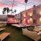 The Kinney - Venice Beach - Los Angeles