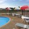 Travel Inn & Suites