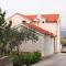 Apartments by the sea Splitska, Brac - 5664