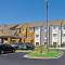 Microtel Inn & Suites by Wyndham Walterboro - Walterboro