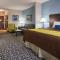 Best Western Plus Lonestar Inn & Suites