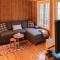 Three-Bedroom Holiday Home In Sjusjoen