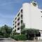 B&B HOTEL Hyeres - 耶尔