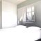 B&B HOTEL Hyeres - 耶尔