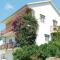 Foto: Two-Bedroom Apartment in Jelsa 1/26