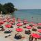 Hotel Oasis - Beach Access