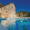 3 Bedroom Beautiful Home In Tivat