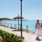 Moderno apartamento con vistas al mar