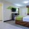 Days Inn & Suites by Wyndham Athens