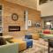 Country Inn & Suites by Radisson, Indianola, IA - Indianola