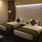 Hotel Ivory 32