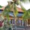 Paradise Palm Beach Bungalows and Dive Center - Tulamben