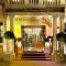 The Mandeville Hotel