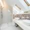 Grand Central Residence by TKC