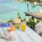 Amicasa Private Seaside Suite