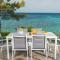 Amicasa Private Seaside Suite