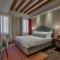Suite735 - البندقية