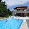 Villa Architetti Piemonte, Beautiful 5 bedroom, six bathroom Private Villa with Infinity Pool and Bar, perfect for families