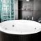 Black and White Suitte "Marques"
