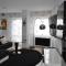 Black and White Suitte "Marques"