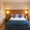 Harbour Heights Hotel