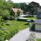 Rural gîte surrounded by fruit trees - 威仁艾弗伊