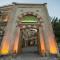 Vineyard Cave Hotel