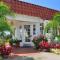 Lamplighter Inn & Suites at SDSU