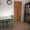 BASEMENT Links 108A 1 Zimmer Apartment - هولتزميندن