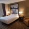 Super 8 by Wyndham Winnipeg West - Winnipeg