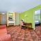 Super 8 by Wyndham Lake of the Ozarks