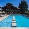 BlackStone Apart Boutique Hotel